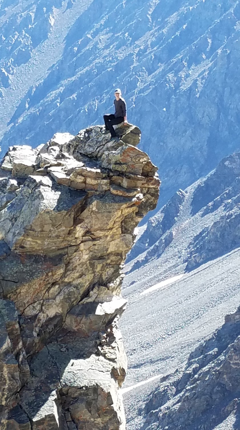 Macon on precipice, CO 4, vertical w perspective