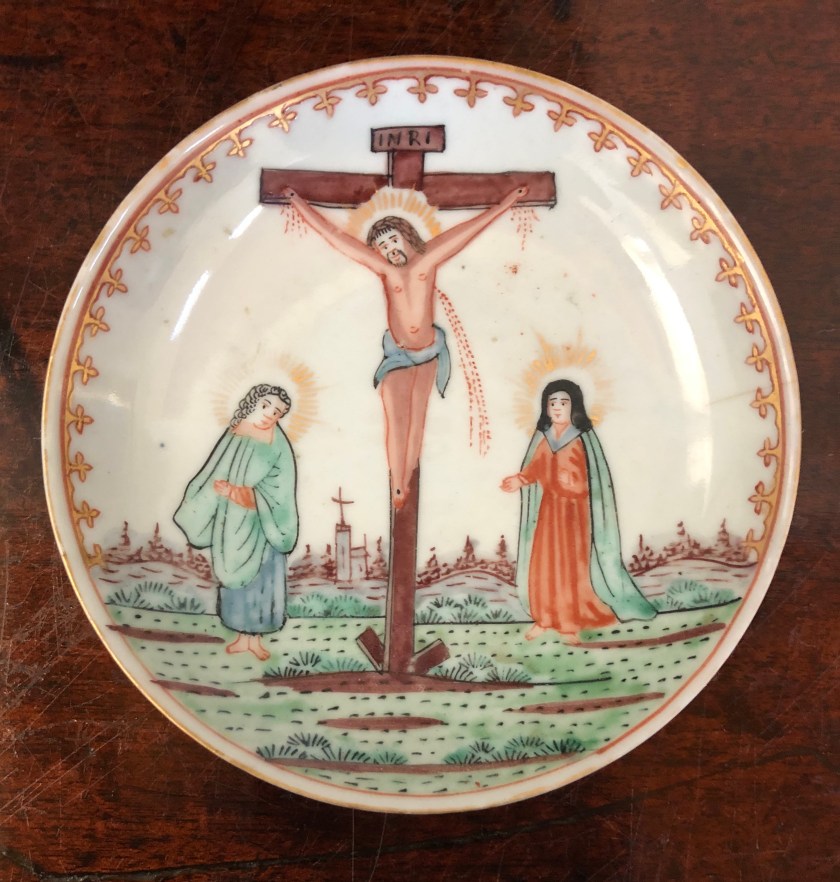 Crucufixion saucer w Mary, John, Chinese Export 1745
