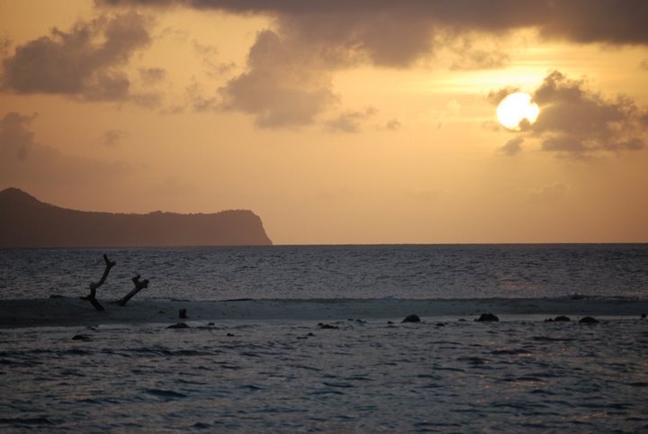 Grenadine trip 3-08 Canouan sunset